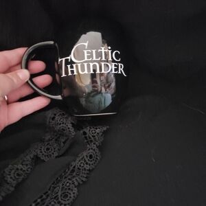 Celtic Thunder Ceramic Coffee Mug Irish Singing/ Dance Group M Ware 16 Oz